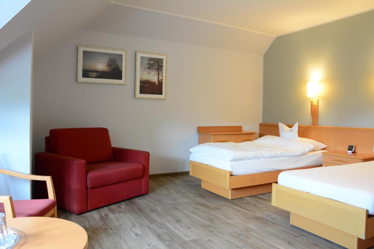 Hotel Restaurant "Zur Post" Holdorf Екстер'єр фото