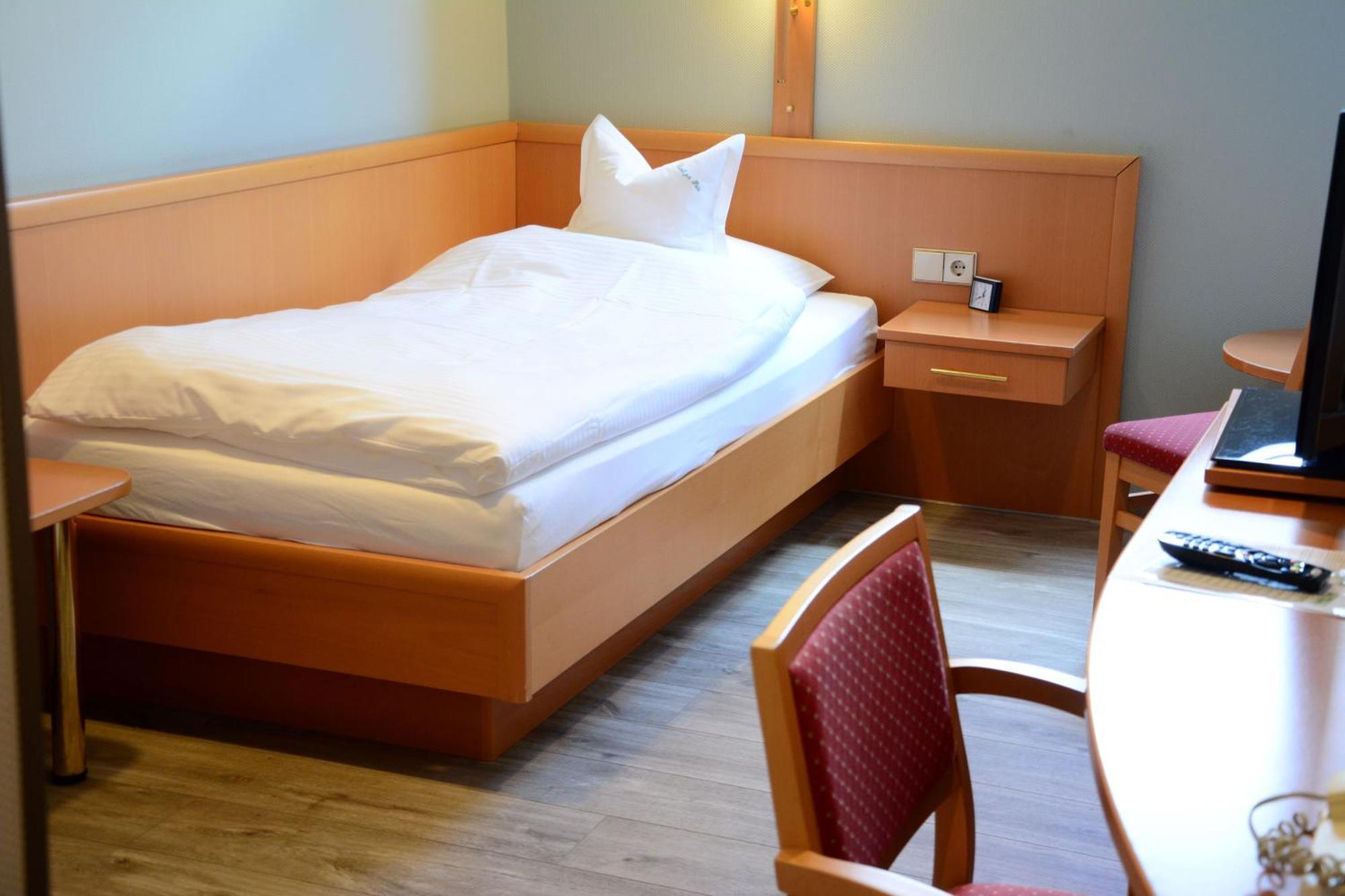 Hotel Restaurant "Zur Post" Holdorf Екстер'єр фото