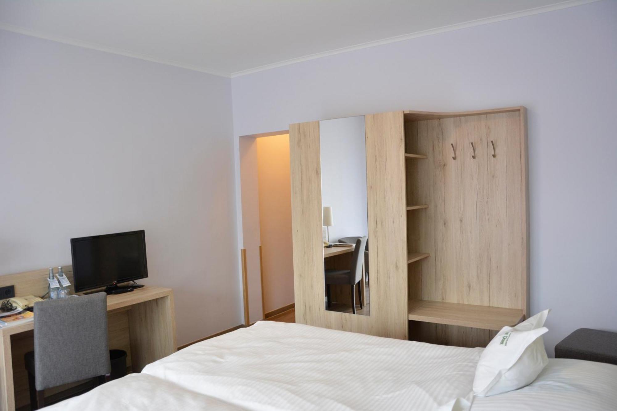 Hotel Restaurant "Zur Post" Holdorf Екстер'єр фото